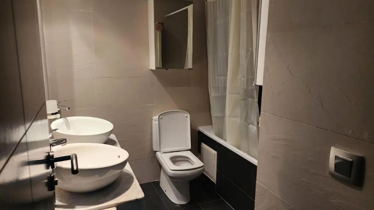 アパート Appartement Charmant Au Coeur D'アガディール